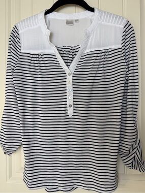 Twik Exclusive Simons M Henley Womens Blouse Black White Striped Roll-Tab Sleeve